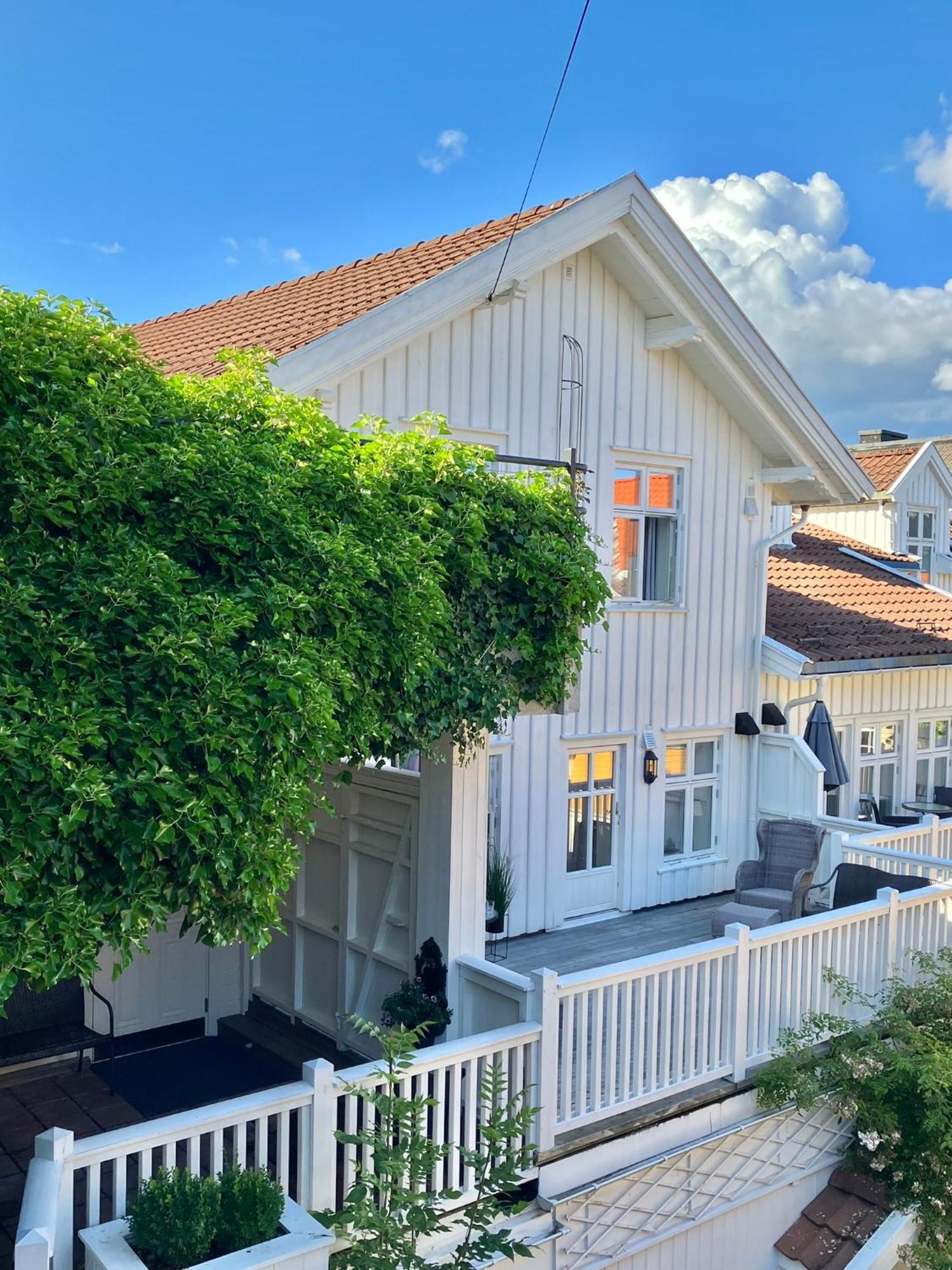 Victoriagården Leilighet Grimstad  Eksteriør bilde